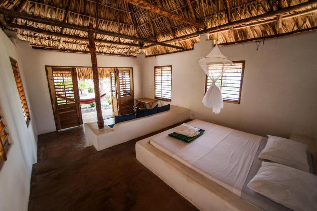 Hotel Paredon Surf House El Paredón Buena Vista Zimmer foto